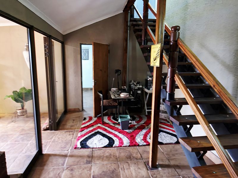 Discover the perfect family haven with this stunning home - Photo 8