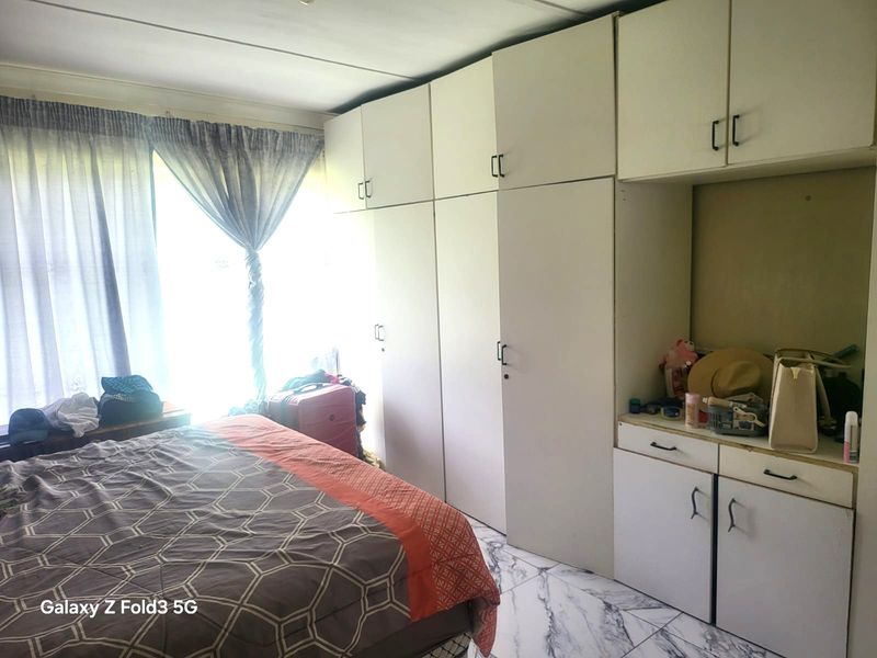 SERENE SMALL TOWN FEELING - Photo 10