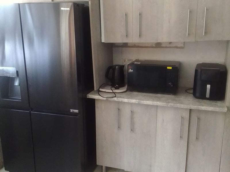 SERENE SMALL TOWN FEELING - Photo 8