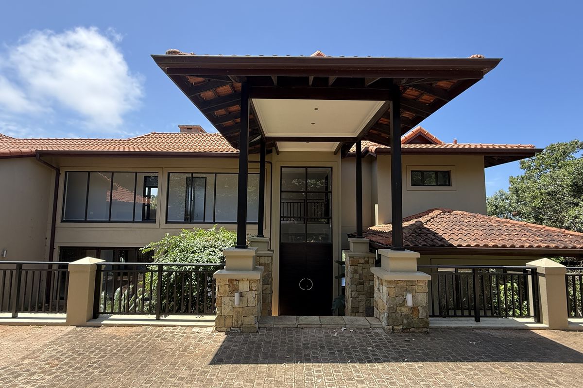 Elegant Coastal Living in Zimbali Estate - Photo 2