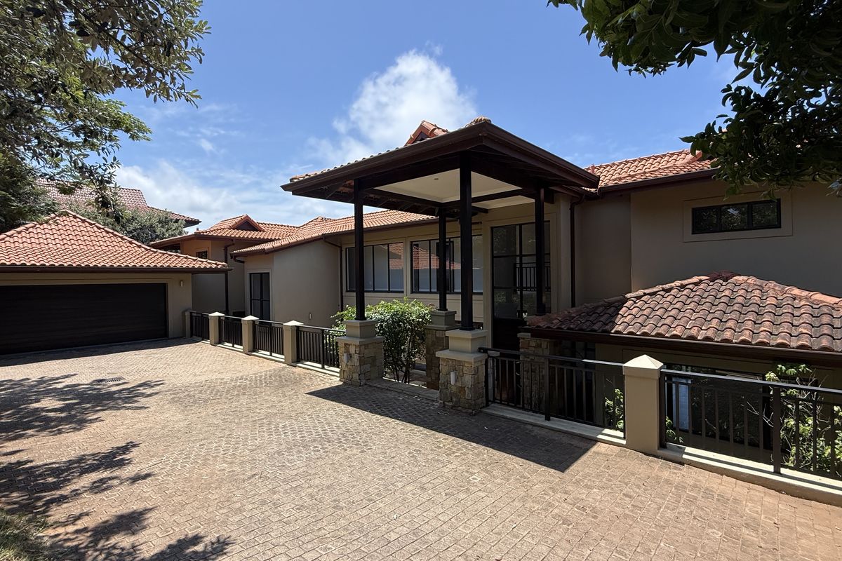 Elegant Coastal Living in Zimbali Estate - Photo 3