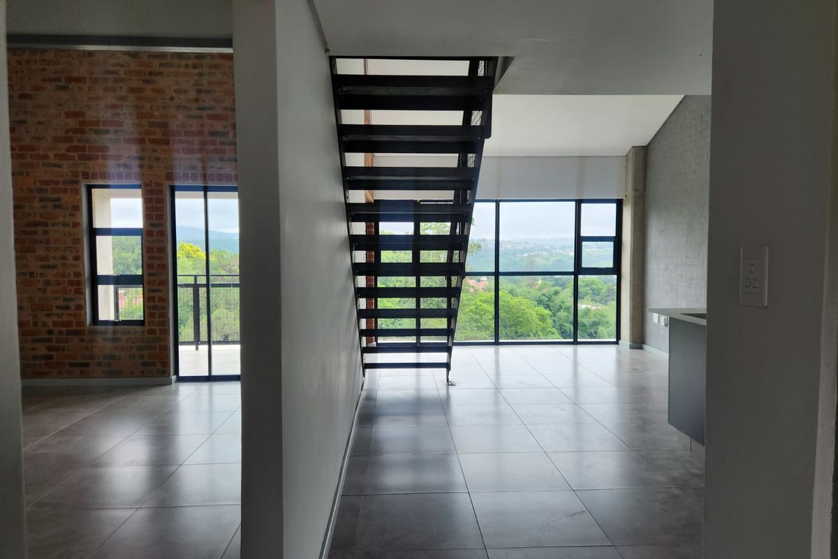 2 Bedroom/2 Bathroom Apartment with Loft and High Ceilings - Photo 5