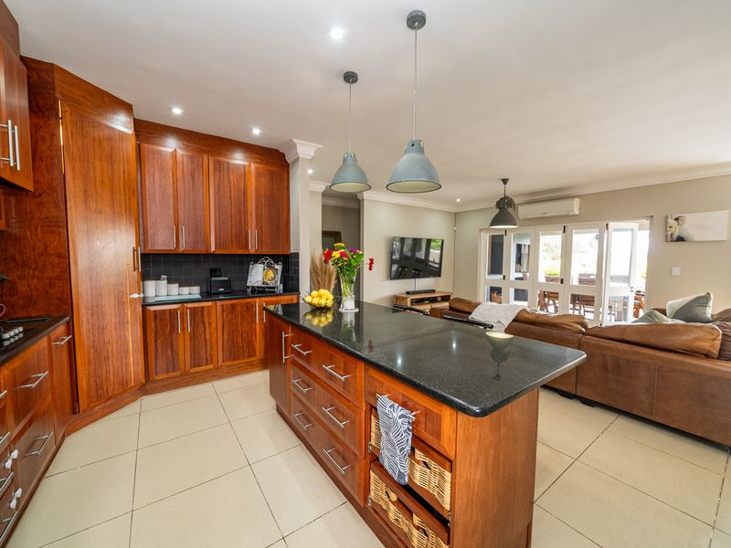 Private Erasmusrand Home With Modern Luxury - Photo 7