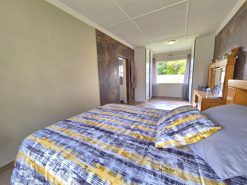 STUNNING HOME FOR SALE IN A SECURE AREA! - Photo 7