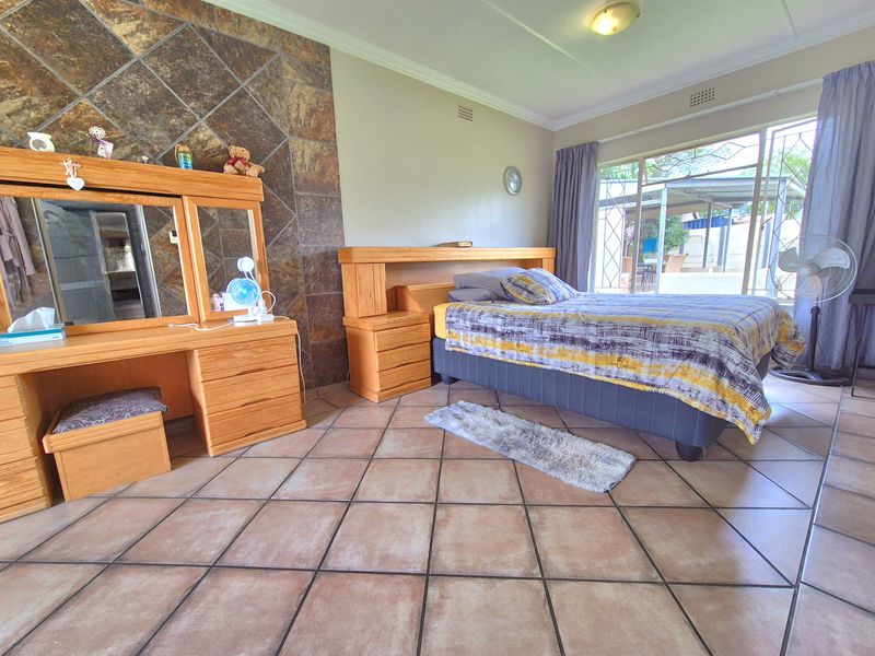 STUNNING HOME FOR SALE IN A SECURE AREA! - Photo 6