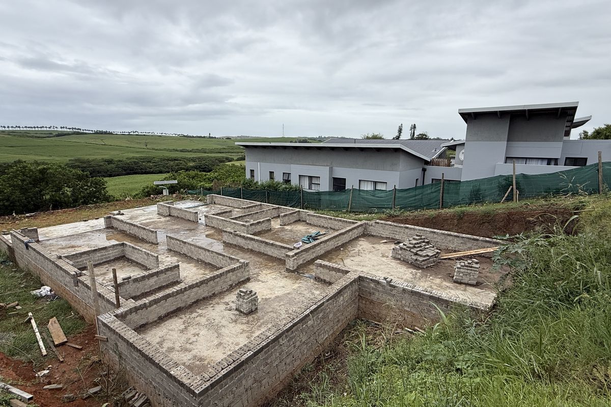 Foundations have been lain, now you finish it according to your specs - Photo 4