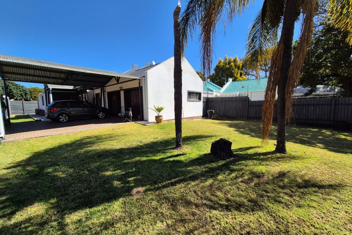 Modern 3 Bedroom House Magalieskruin - Photo 3