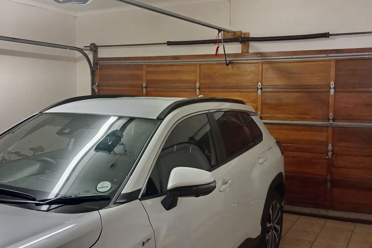 3 Bedroom Townhouse for Sale – Secure Complex - Photo 3