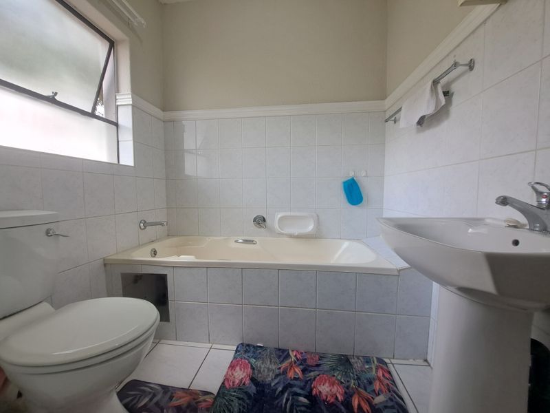 stunning 2 bedroom apartment in Morningside - Photo 8