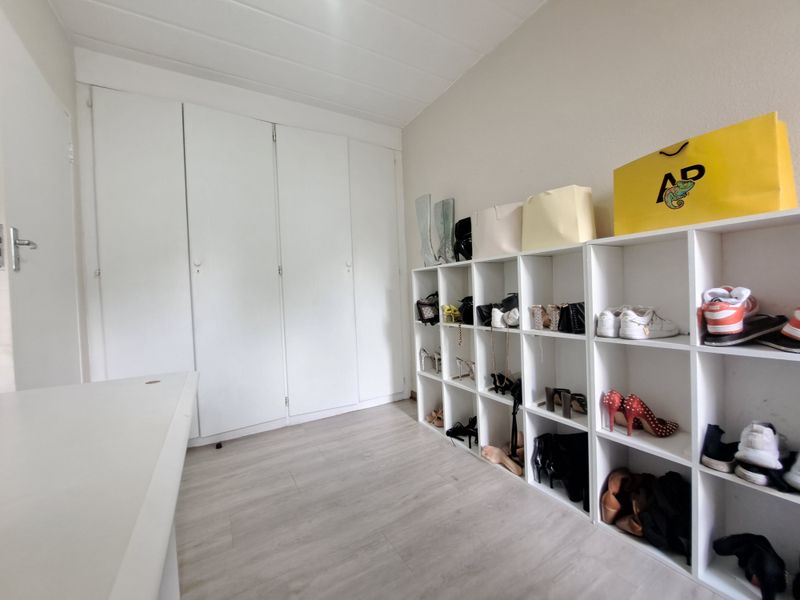 stunning 2 bedroom apartment in Morningside - Photo 6