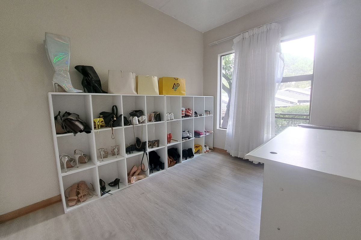 stunning 2 bedroom apartment in Morningside - Photo 5