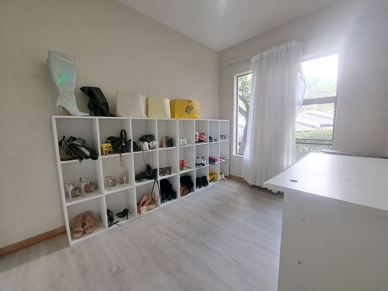 stunning 2 bedroom apartment in Morningside - Photo 5