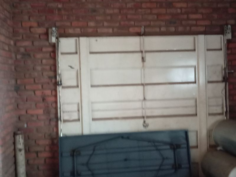 5 Bedroom House for Sale – Close to Schools - Photo 6