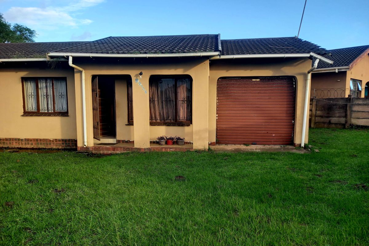 3 Bedroom House For Sale - Photo 2