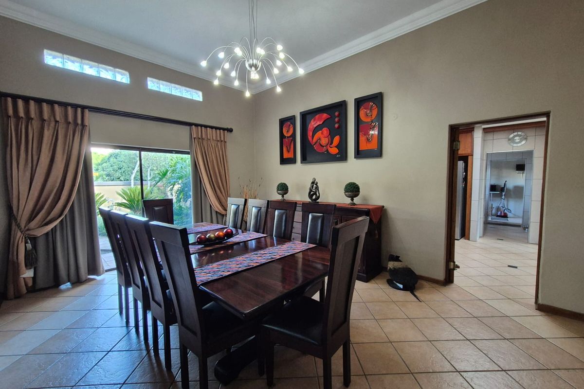 !Surpassing All Others in Quality! - Photo 5