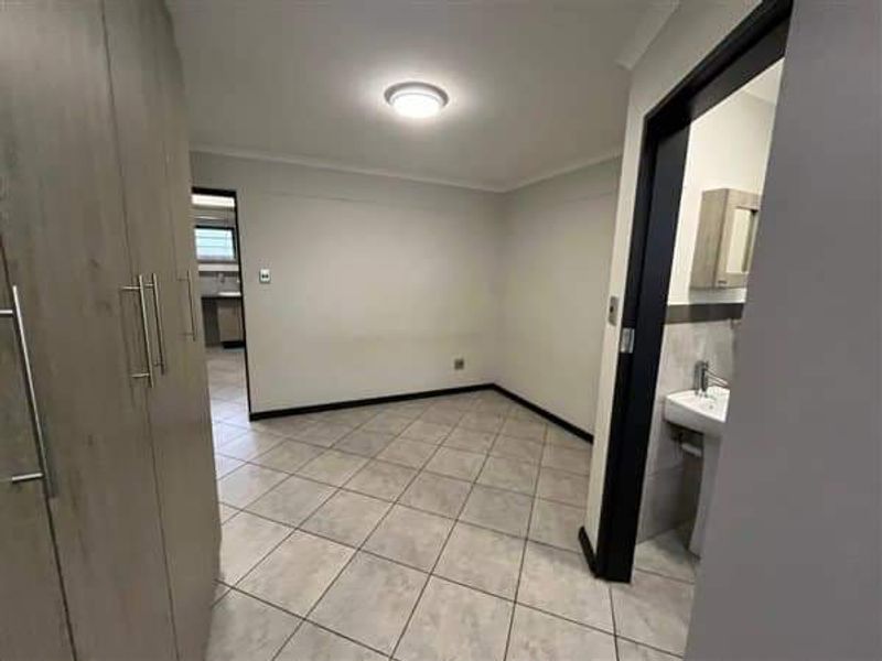 Modern 2 Bedroom Apartment Hatfield - Photo 10