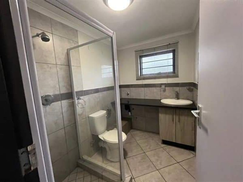 Modern 2 Bedroom Apartment Hatfield - Photo 7