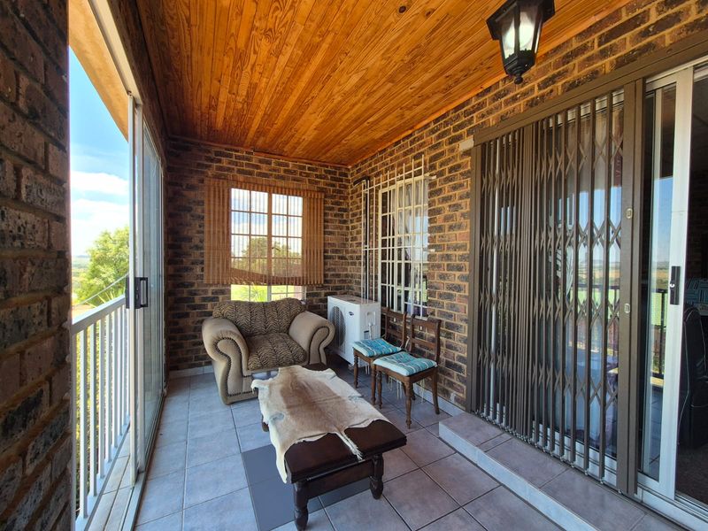 Only One of its Kind - Photo 9