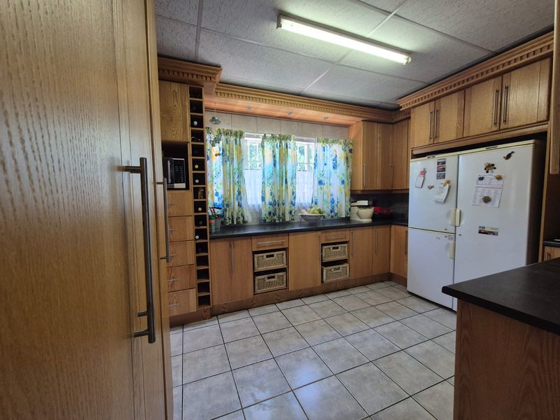 Only One of its Kind - Photo 5