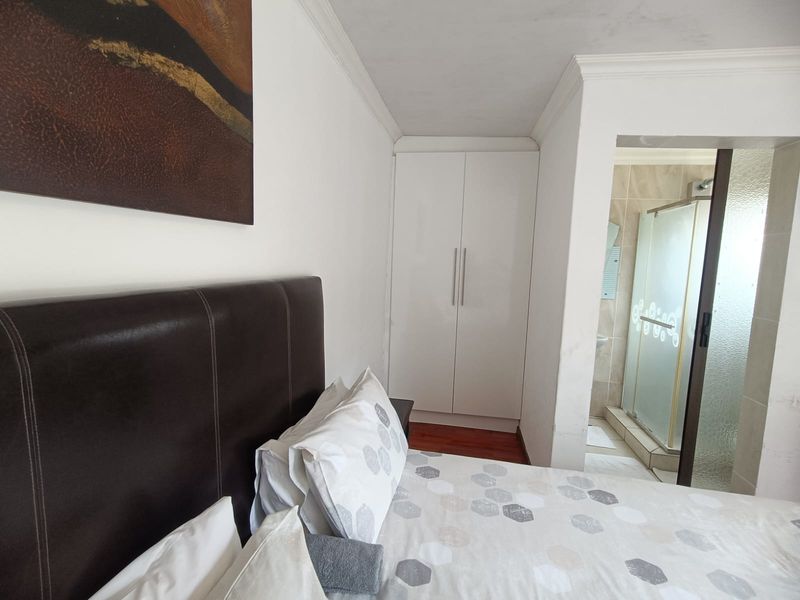 PRIME INVESTMENT OPPORTUNITY: 8-Bedroom Turnkey Asset. - Photo 7