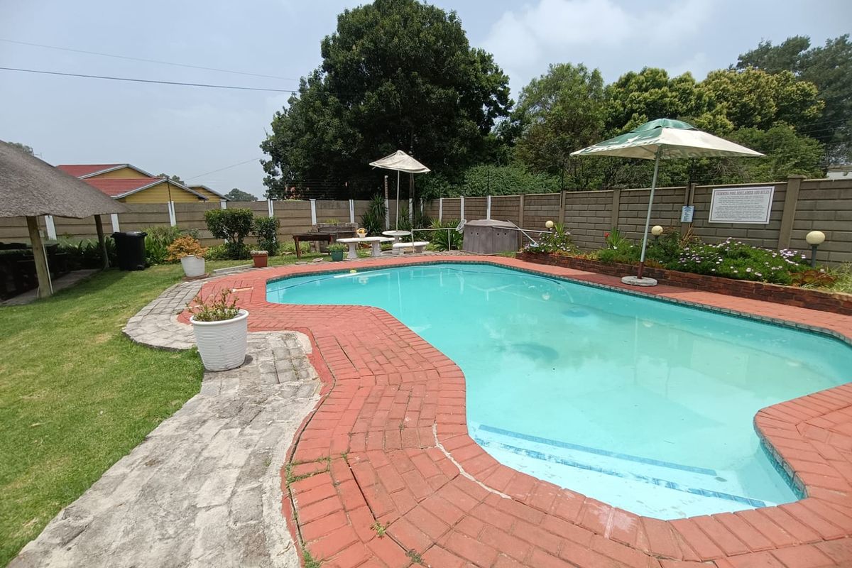 PRIME INVESTMENT OPPORTUNITY: 8-Bedroom Turnkey Asset. - Photo 3