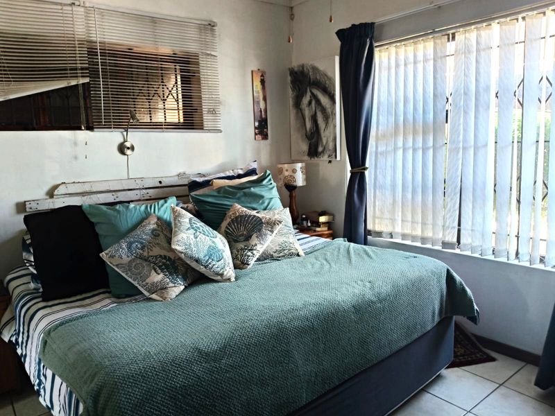 Versatile Family Home with Flatlet in Wavecrest - Photo 10