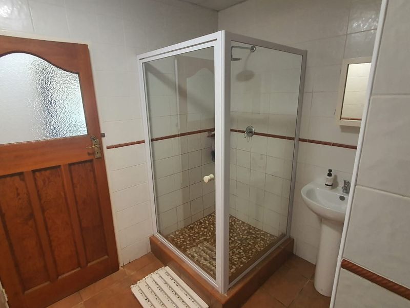 Beautiful Buy In SW 2 Situated In A Quite Street. - Photo 10