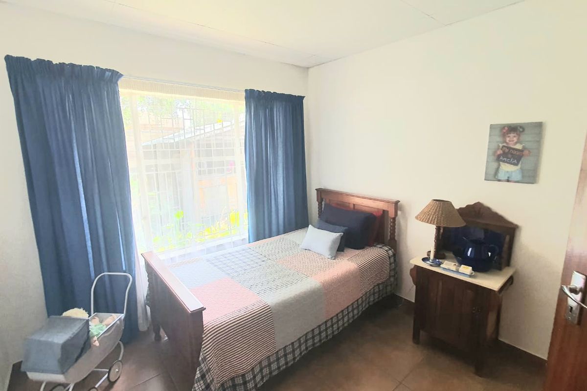 Beautiful Buy In SW 2 Situated In A Quite Street. - Photo 3