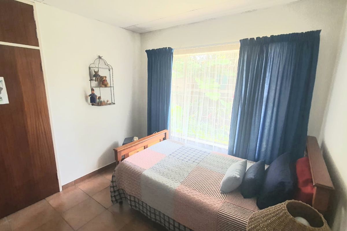 Beautiful Buy In SW 2 Situated In A Quite Street. - Photo 5