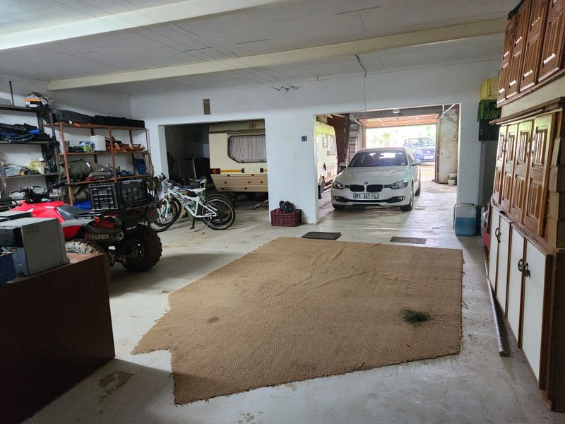 12,933 HA BANANA PROPERTY OFFERING THE BEST OF BOTH WORLDS - Photo 7