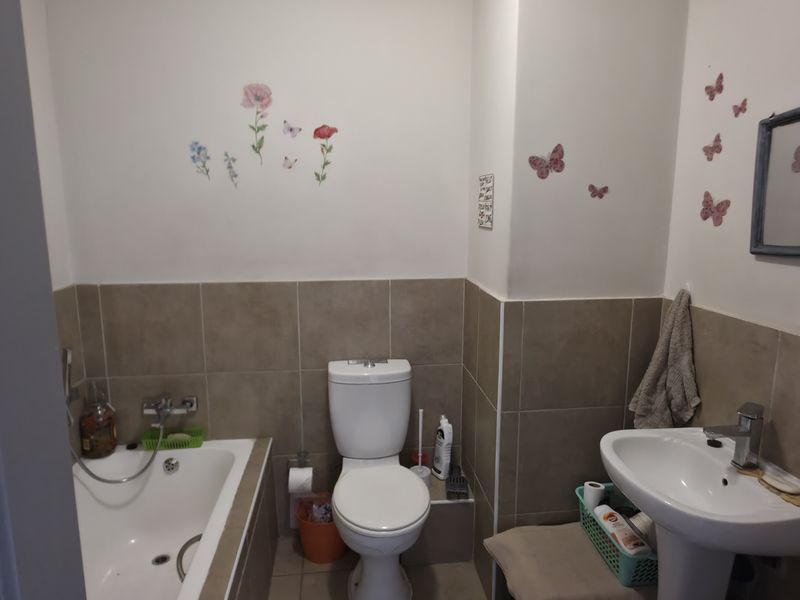 Experience the epitome of modern living. - Photo 5