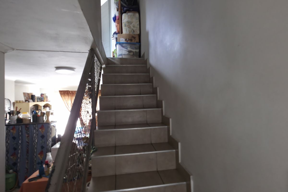 Experience the epitome of modern living. - Photo 4