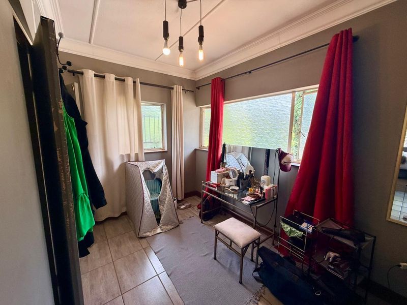 Spacious Family Home For Sale. - Photo 8