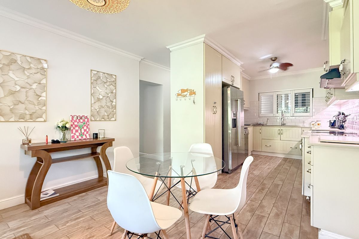 Prime Coastal Holiday Apartment – Willard’s Beach - Photo 4