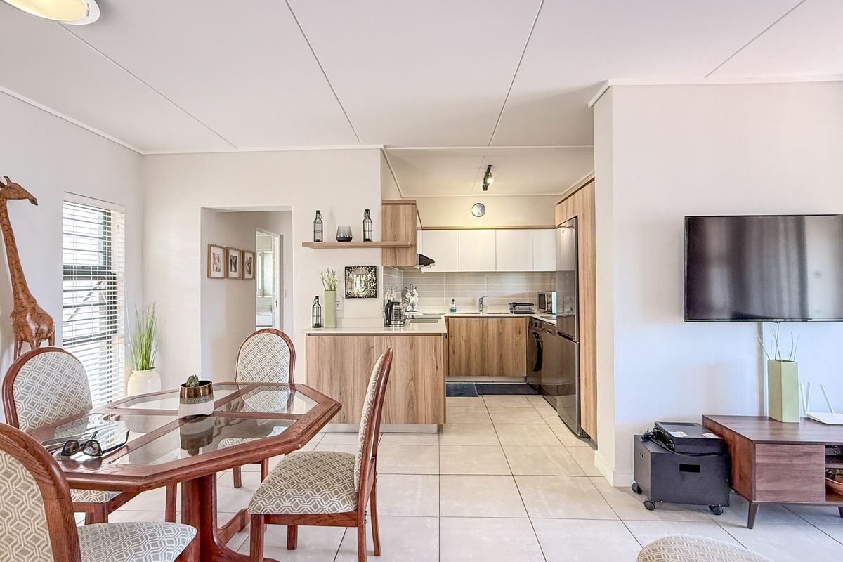 Luxury 3-Bedroom Modern Apartment in Ballito Hills Estate - Photo 4