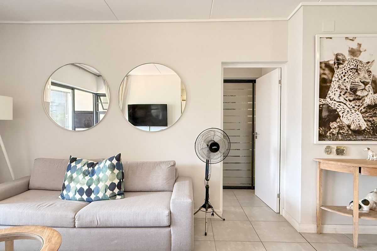 Luxury 3-Bedroom Modern Apartment in Ballito Hills Estate - Photo 5