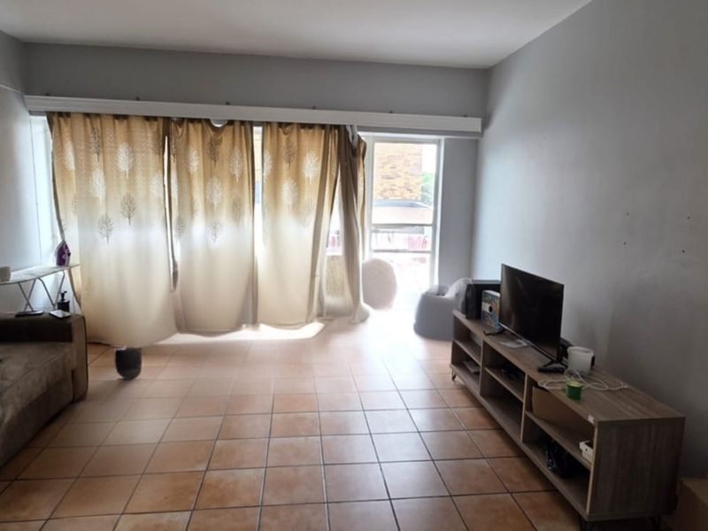 2 BEDROOM FLAT FOR SALE IN SW5. - Photo 4