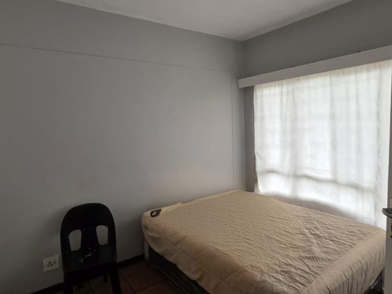 2 BEDROOM FLAT FOR SALE IN SW5. - Photo 8