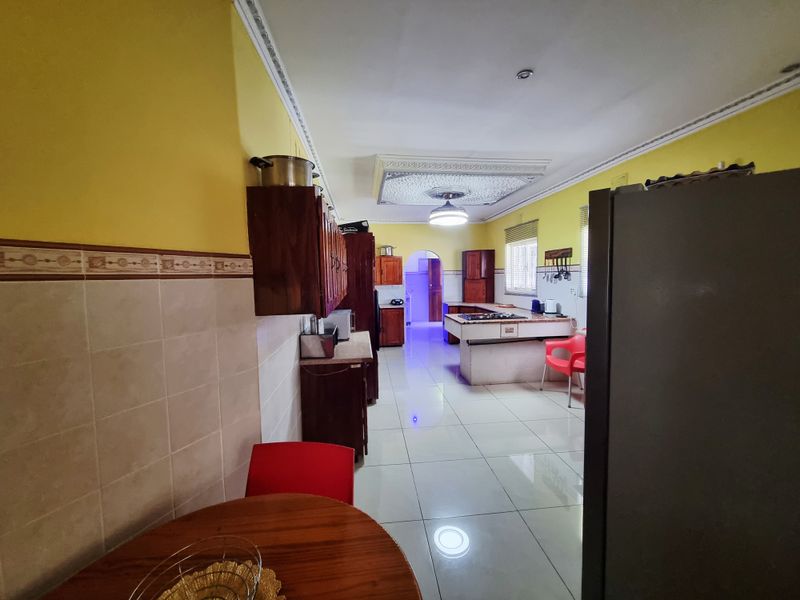 Beautiful house for sale - Photo 9