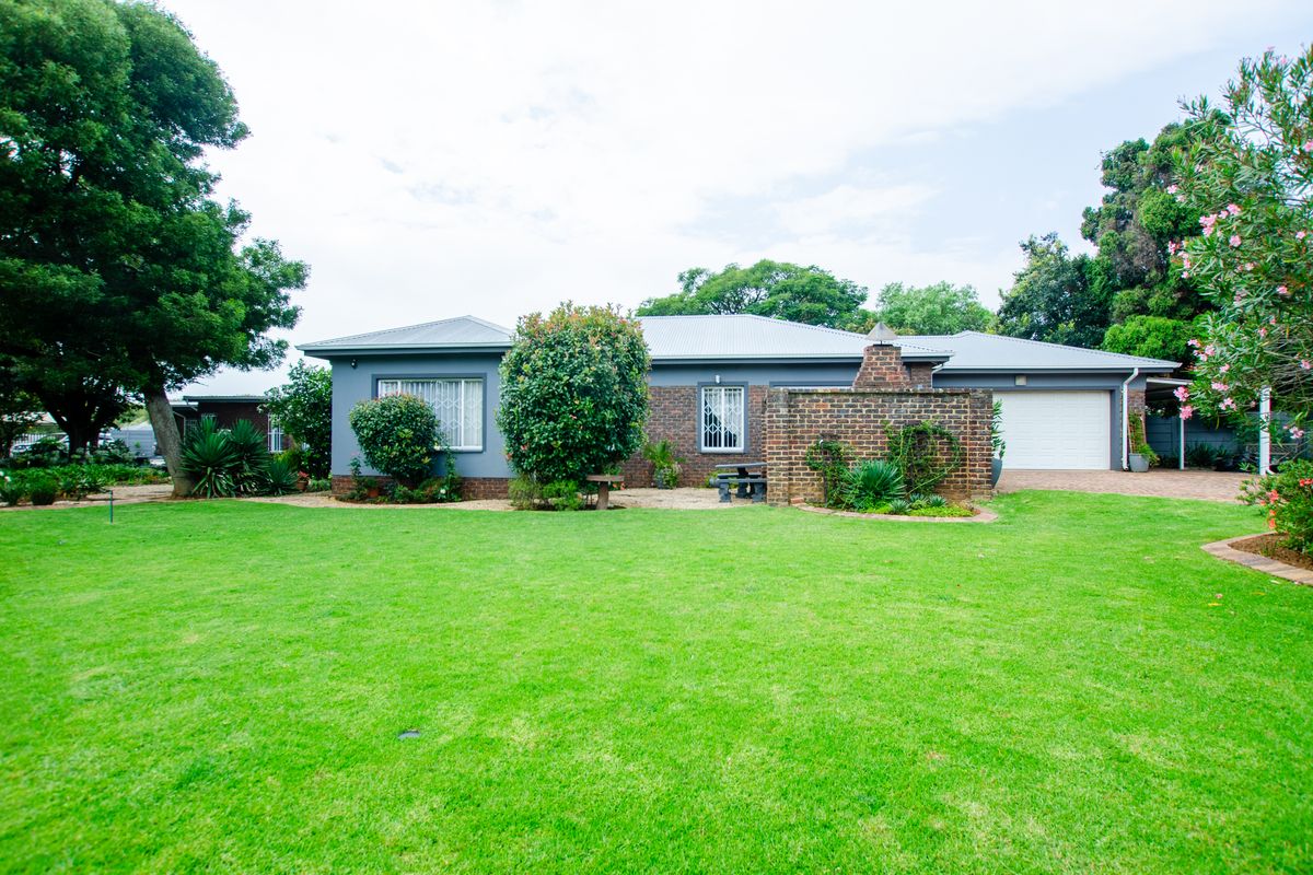 2 Properties On One Stand - Photo 4