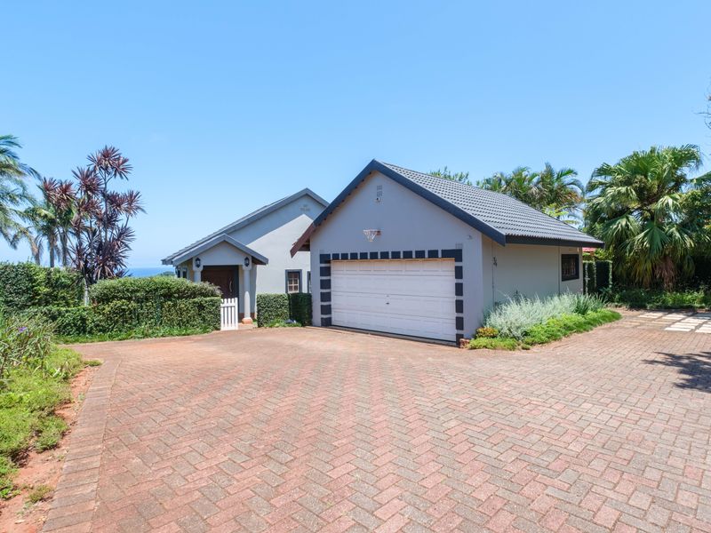 Endless Ocean Views & Exceptional Potential – A Rare One-Level Fixer-Upper - Photo 5