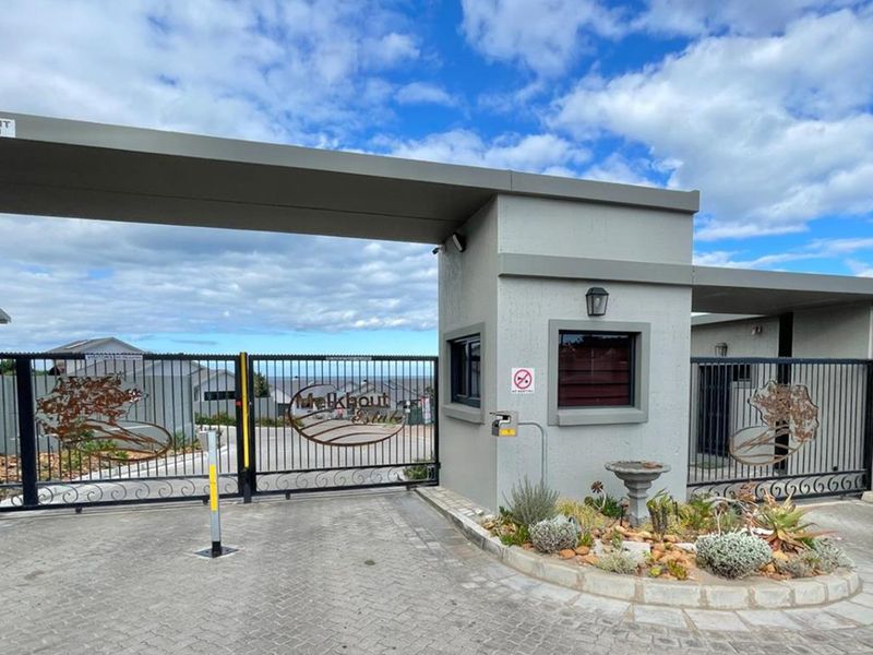 Two Bedroom House in sought after Estate - Photo 3