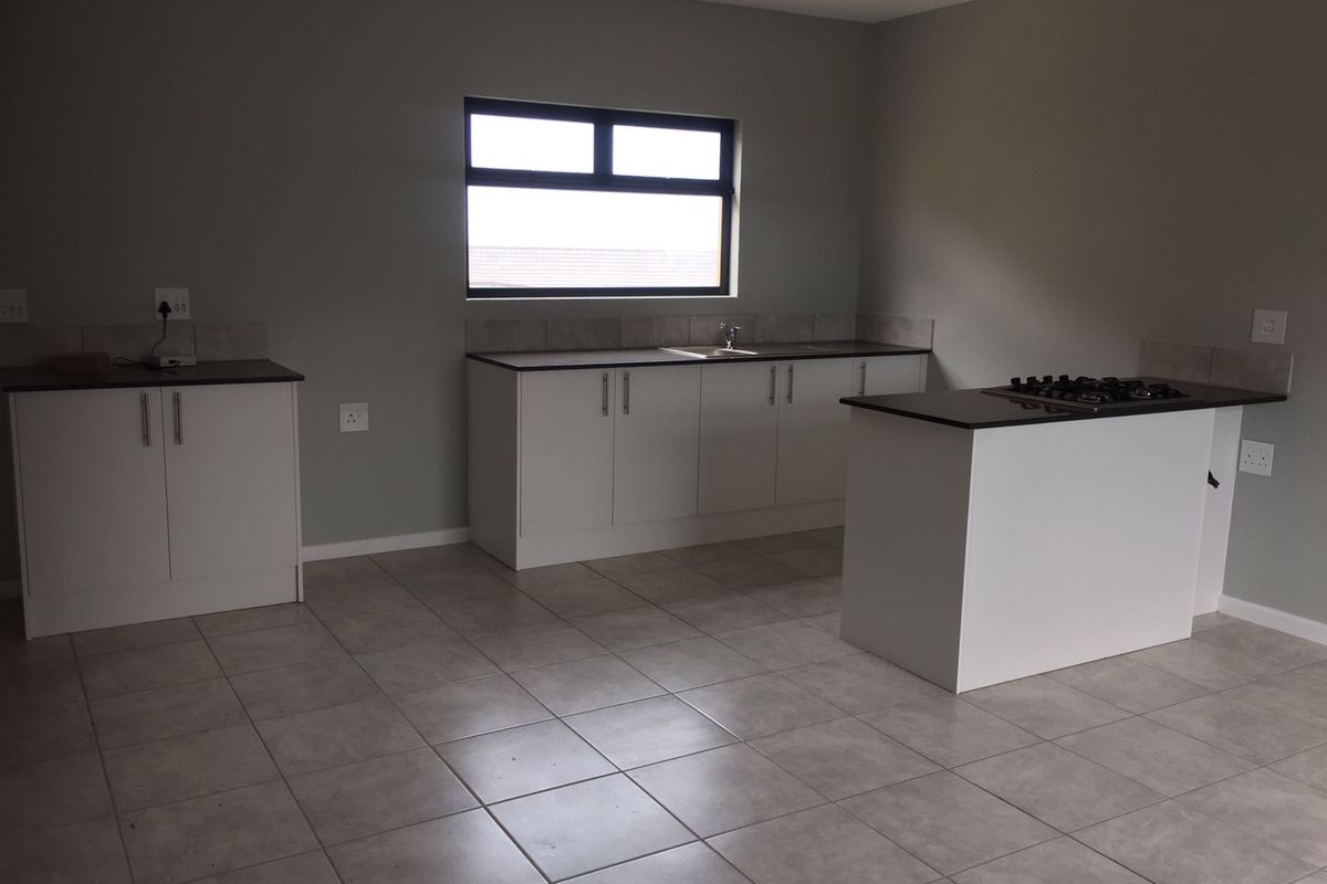 Newly built 2 bedroom duplex apartment - Umlele Springs in Kidds Beach - available 1 June 2026 - Photo 3