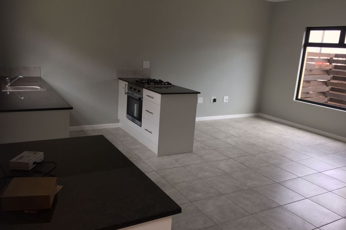 Newly built 2 bedroom duplex apartment - Umlele Springs in Kidds Beach - available 1 June 2026 - Photo 2