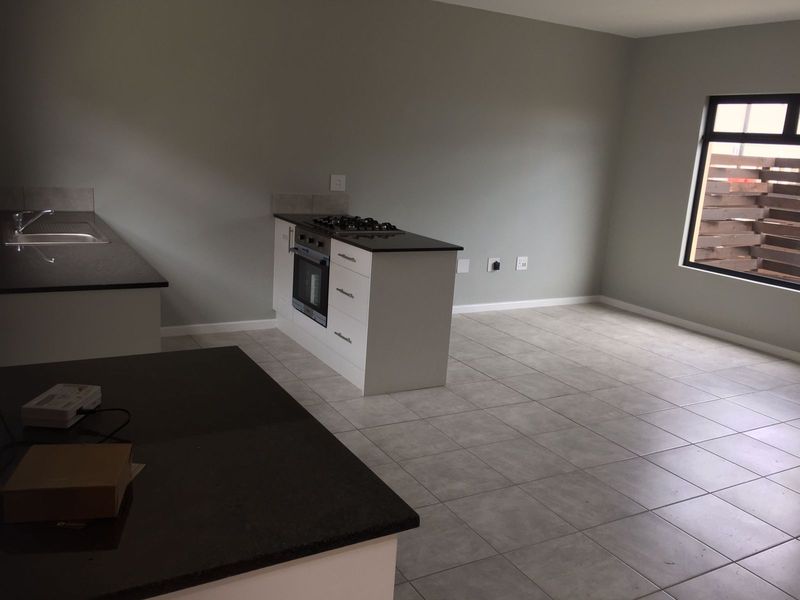 Newly built 2 bedroom duplex apartment - Umlele Springs in Kidds Beach - available 1 June 2026 - Photo 2