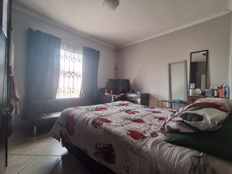 Well kept Complex in Riversdale Meyerton. 2 bedroom Townhouse available. - Photo 6