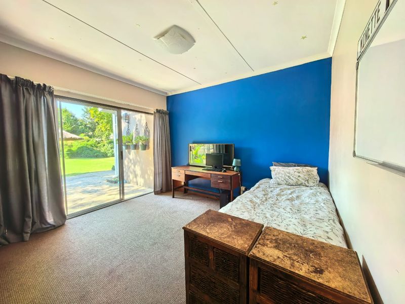 Luxurious Family Home in Sasolburg prime area with a Borehole and Solar system. - Photo 5