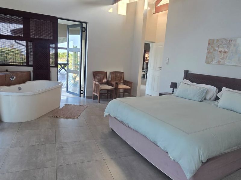 Elegant Coastal Estate Living in Nkwazi Ridge - Photo 2