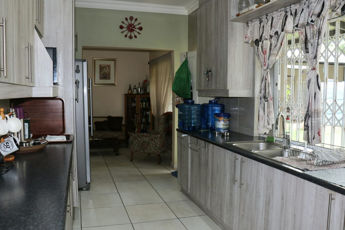 Family Home with Dual Rental Potential - Photo 4