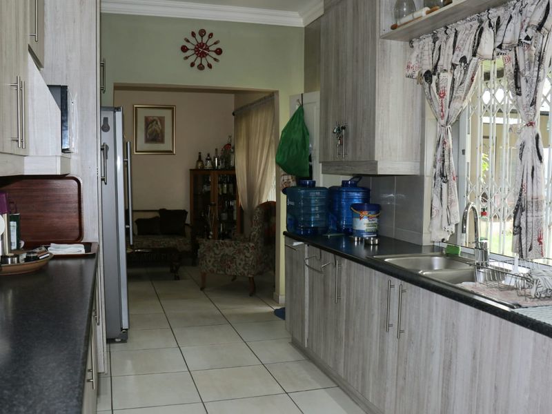 Family Home with Dual Rental Potential - Photo 4